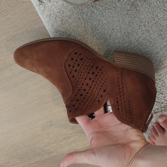 Booties - Picture 3 of 4